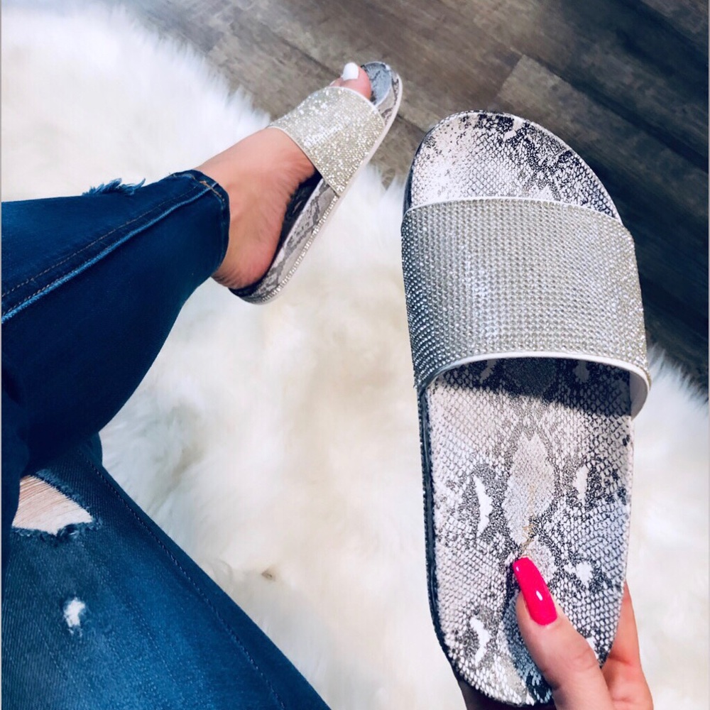 “SUNNY” Slides